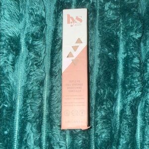 LYS Beauty Triple Fix Full Coverage Brightening Concealer - Light Nude